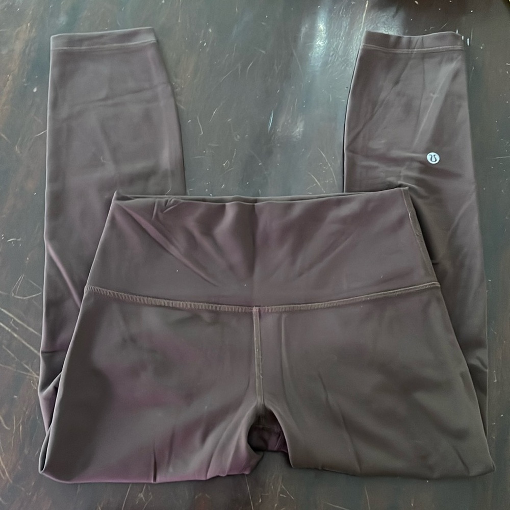 Lululemon 23” legging  size 8. Brown.